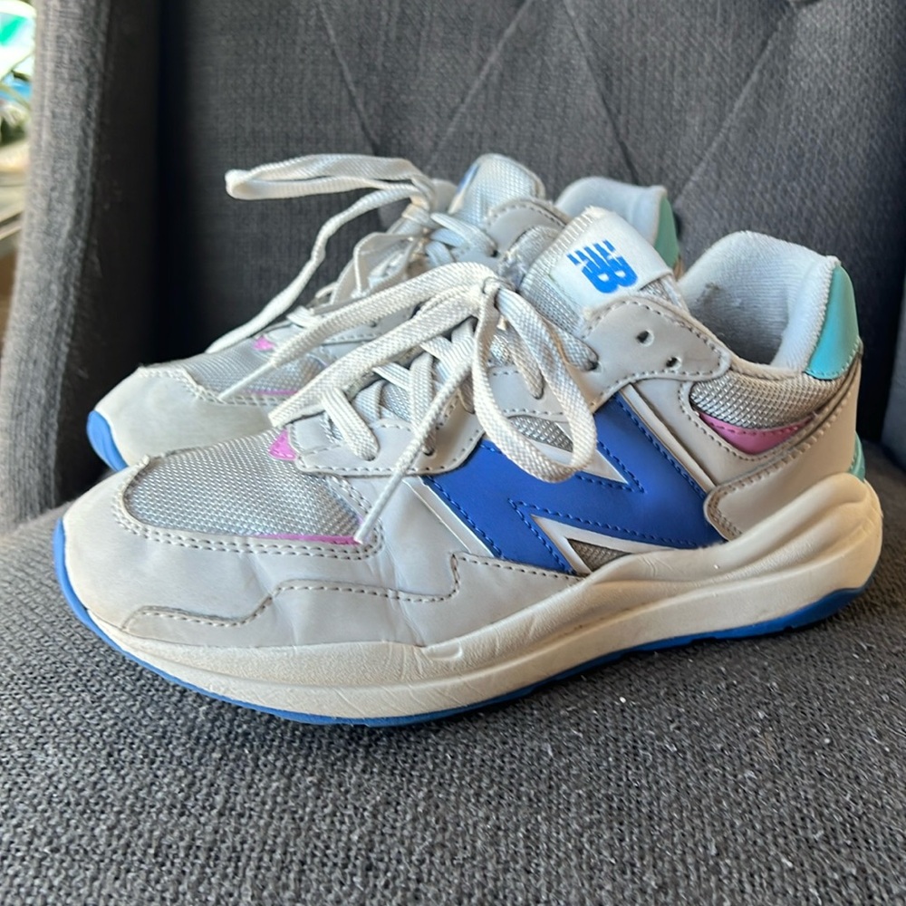 Girls New Balance shoes